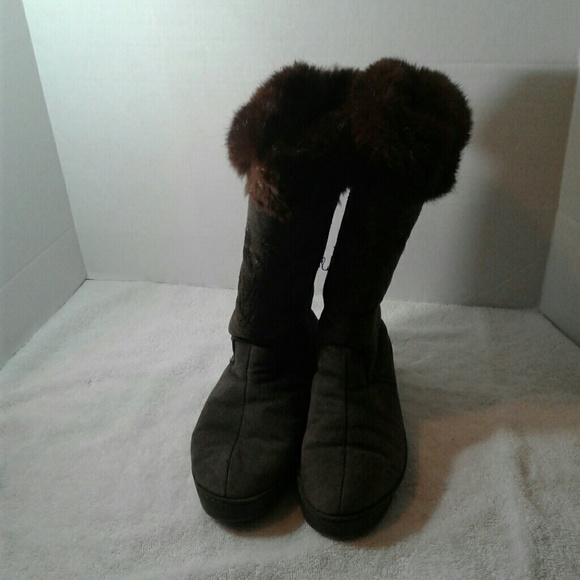 Clarks Shoes - Women's Clark's Boots Size 8